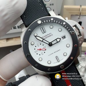 Submersible PAM1579 Luna Rossa 42mm SS/RU White Dial VSF P900
