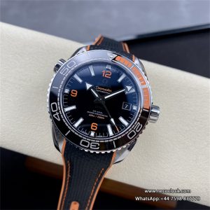 Planet Ocean 600M 43.5mm 1/4 Orange Black Dial Black Rubber Strap VSF A8900