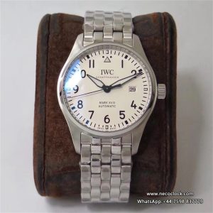 IWC Pilot Mark XVIII 40mm IW327012 White Dial SS Bracelet V7F A2892