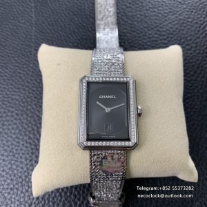 Boy Friend 26.7 x 34.6mm Diamond Bezel Date Black Dial SS Bracelet BVF Swiss Quartz