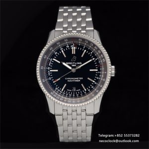Breitling 41mm NAVITIMER Black/Grey Dial SS Bracelet V7F A2824