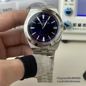 Overseas 4500V 41mm Blue Dial SS Bracelet 8F A5100