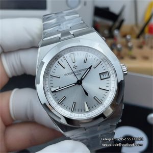 Overseas 4500V 41mm Silver Dial SS Bracelet 8F A5100